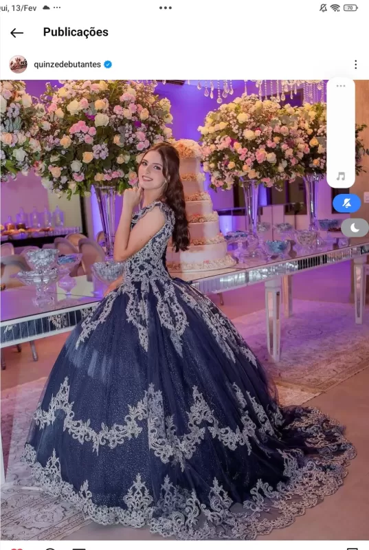 karolainy-azul marinho