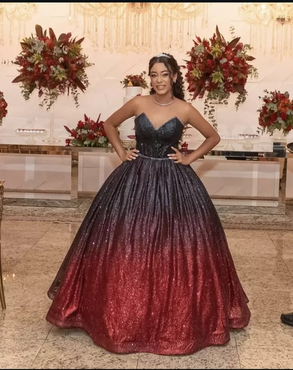 lavinia-preto com vermelho 